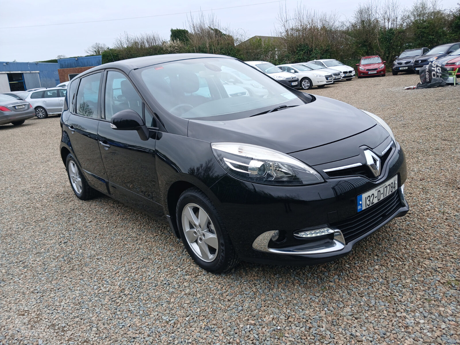 2013 Renault Scenic - image 2