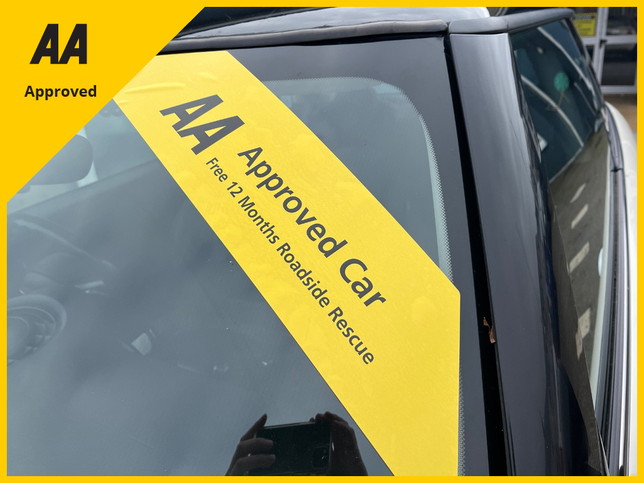 2014 MINI Hatch - image 7