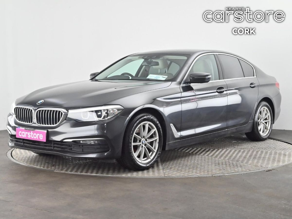 2020 BMW 5 Series - image 7