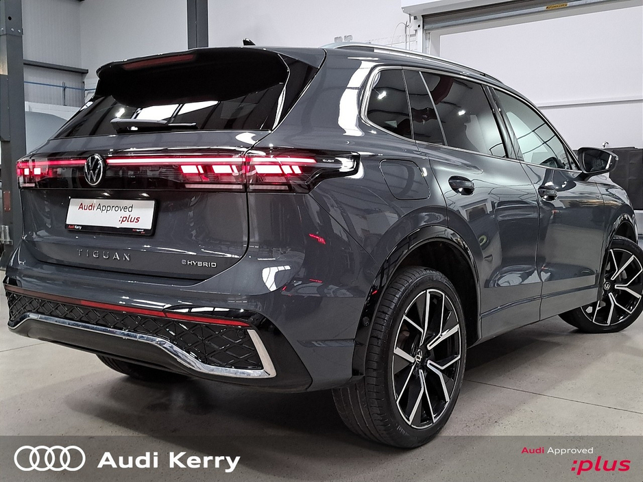 2024 Volkswagen Tiguan - image 26