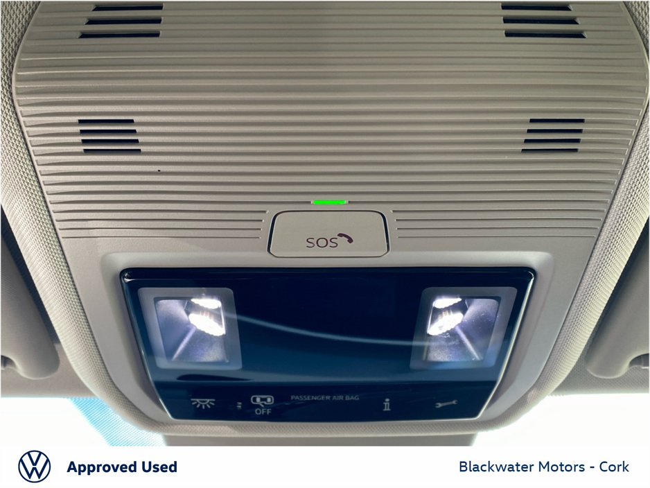 2023 Volkswagen Golf - image 27