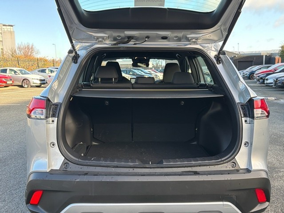 2025 Toyota Corolla Cross - image 10