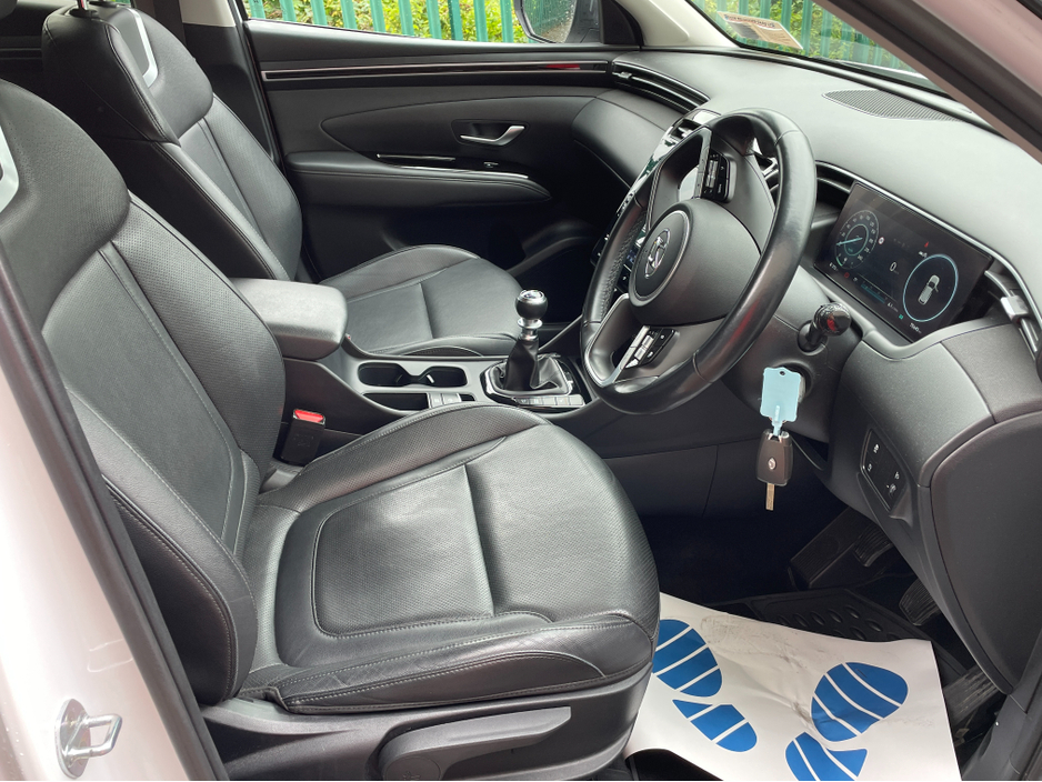 2022 Hyundai Tucson - image 7