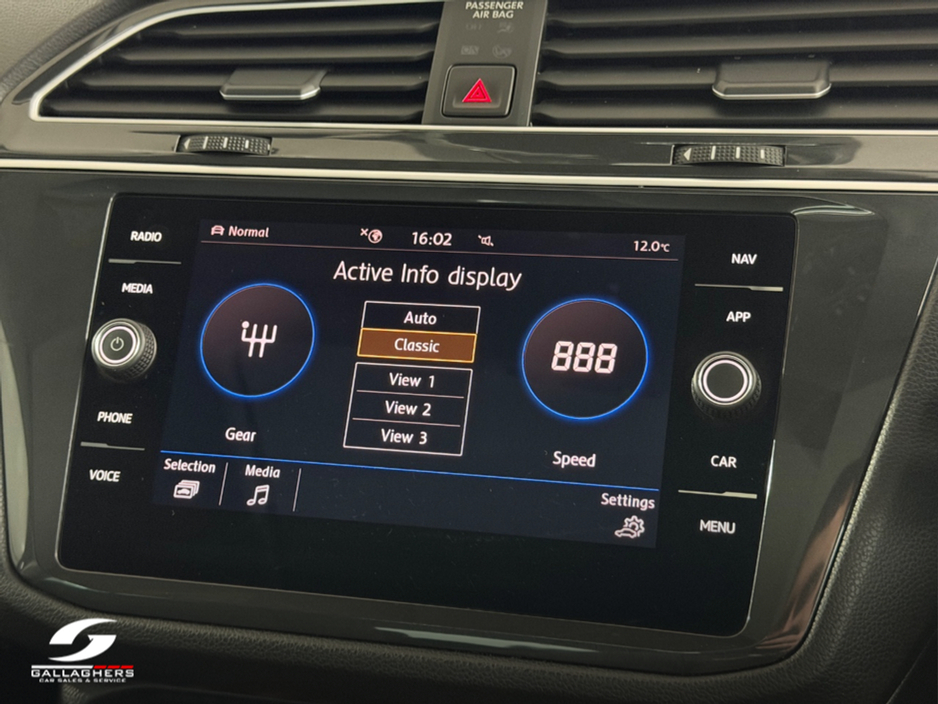 2019 Volkswagen Tiguan - image 39