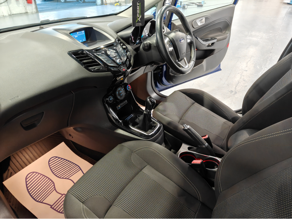 2017 Ford Fiesta - image 17