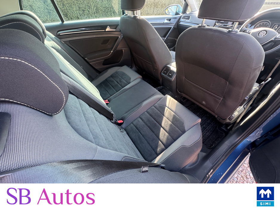 2017 Volkswagen Golf - image 10