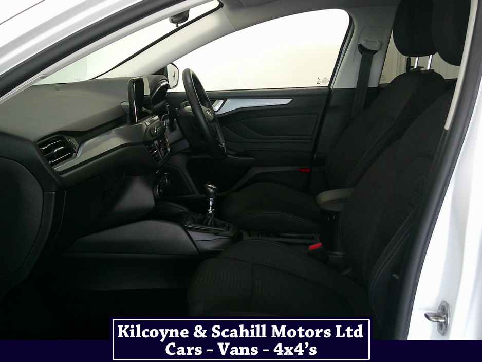 2020 Ford Focus - image 12