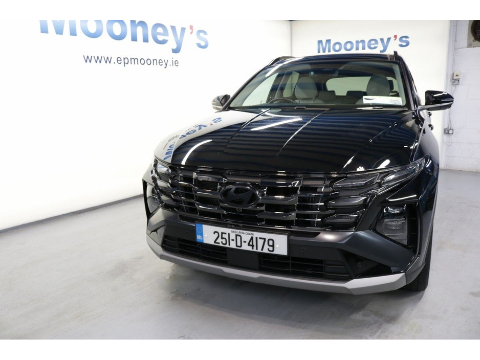 2025 Hyundai Tucson - image 2