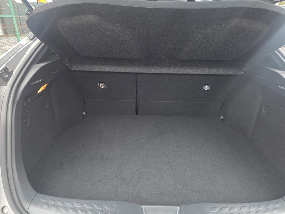 2020 Toyota C-HR - image 6