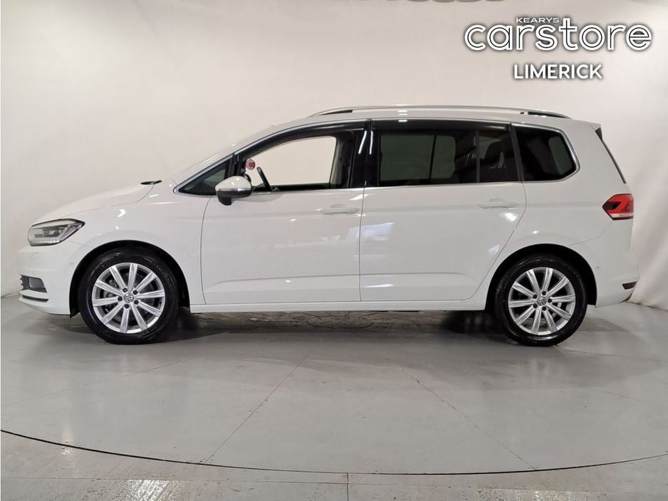 2018 Volkswagen Touran - image 6