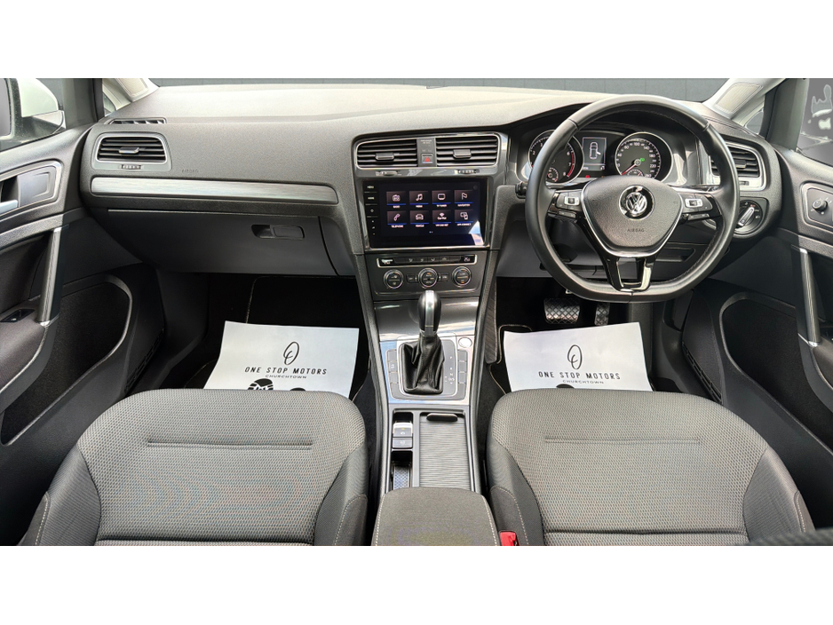 2017 Volkswagen Golf - image 20