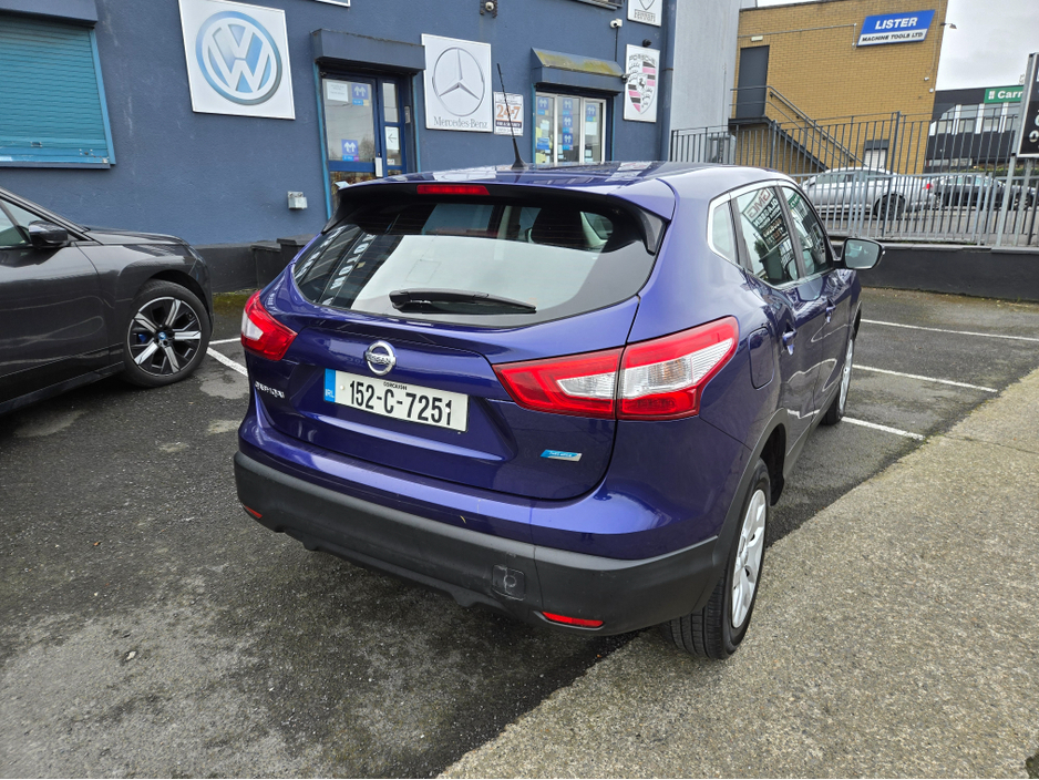 2015 Nissan Qashqai - image 9