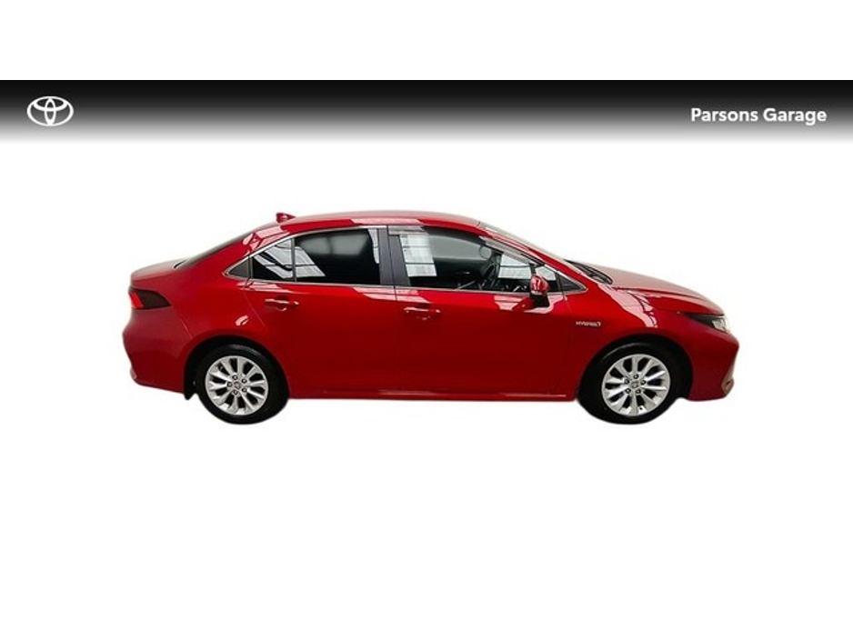 2021 Toyota Corolla - image 3