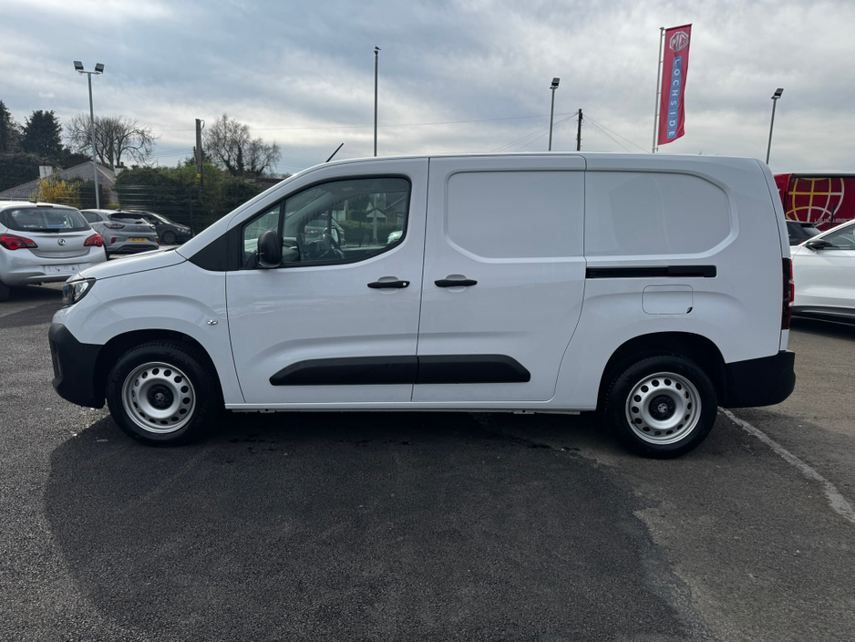 2026 Opel Combo - image 2
