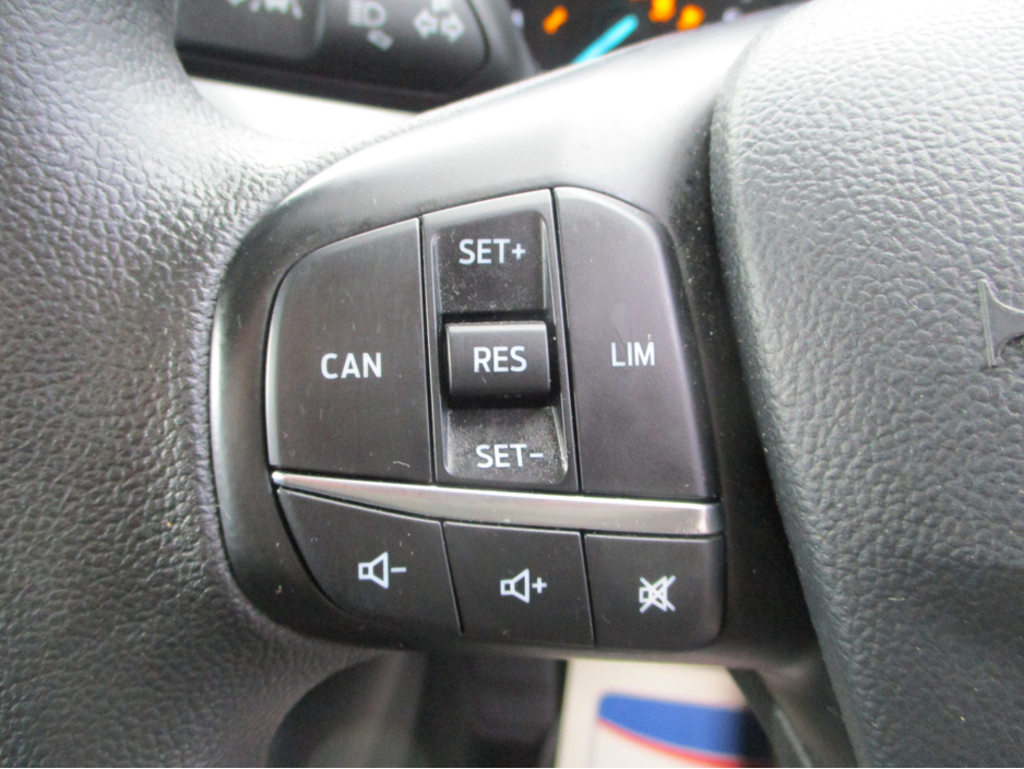 2019 Ford Focus - image 16