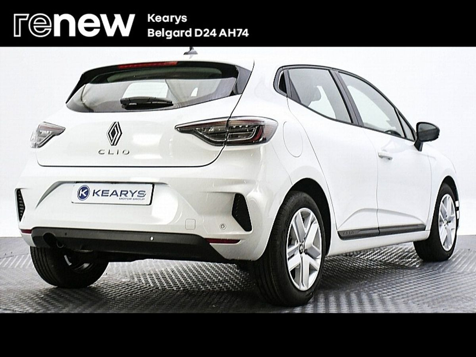 2025 Renault Clio - image 16