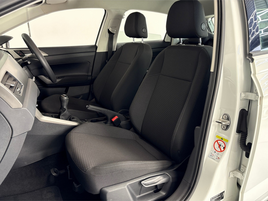 2018 Volkswagen Polo NEW NCT COMFORTLINE 1.0 MANUAL**MULTIFUNCTIONAL STEERING WHEEL**TOUCH SCREEN MEDIA DISPLAY**PARKING SENSORS**APPLE CARPLAY**BLACK CLOTH INTERIOR**SEMI DIGITAL DASH**ISOFIX**FINANCE AVAILABLE** €14,495