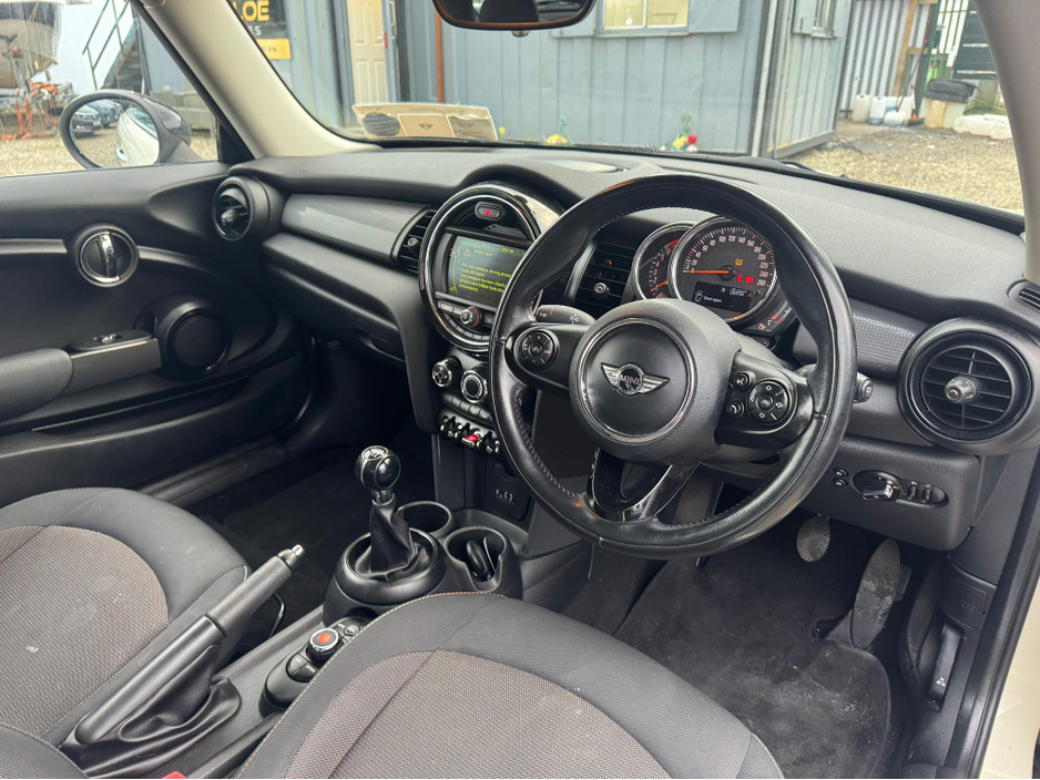 2018 MINI Hatch XM52 2DR COOPER €11,950