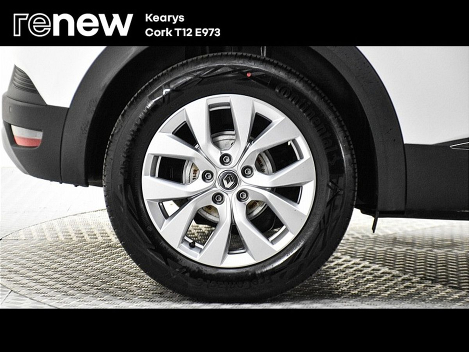 2020 Renault Captur - image 9