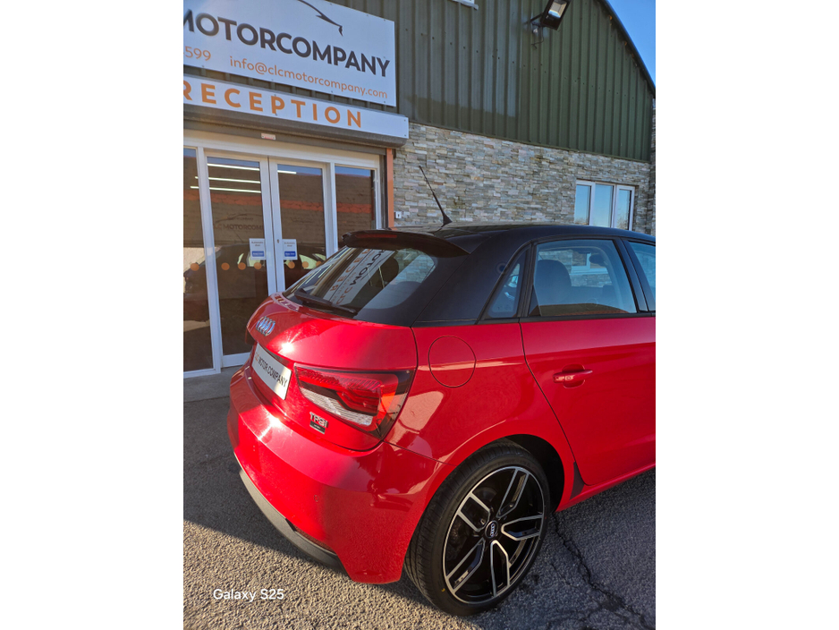 2017 Audi A1 - image 12