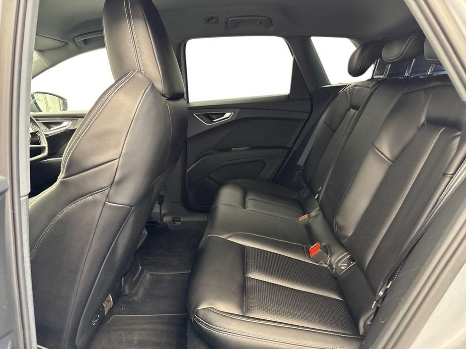 2024 Audi Q4 e-tron - image 10