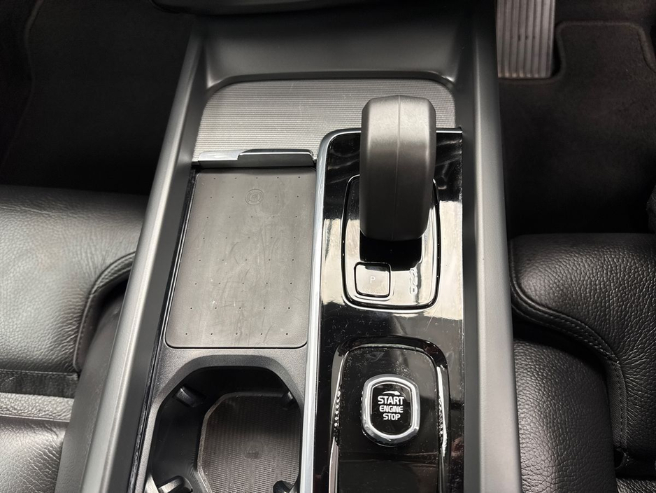 2023 Volvo XC60 - image 16