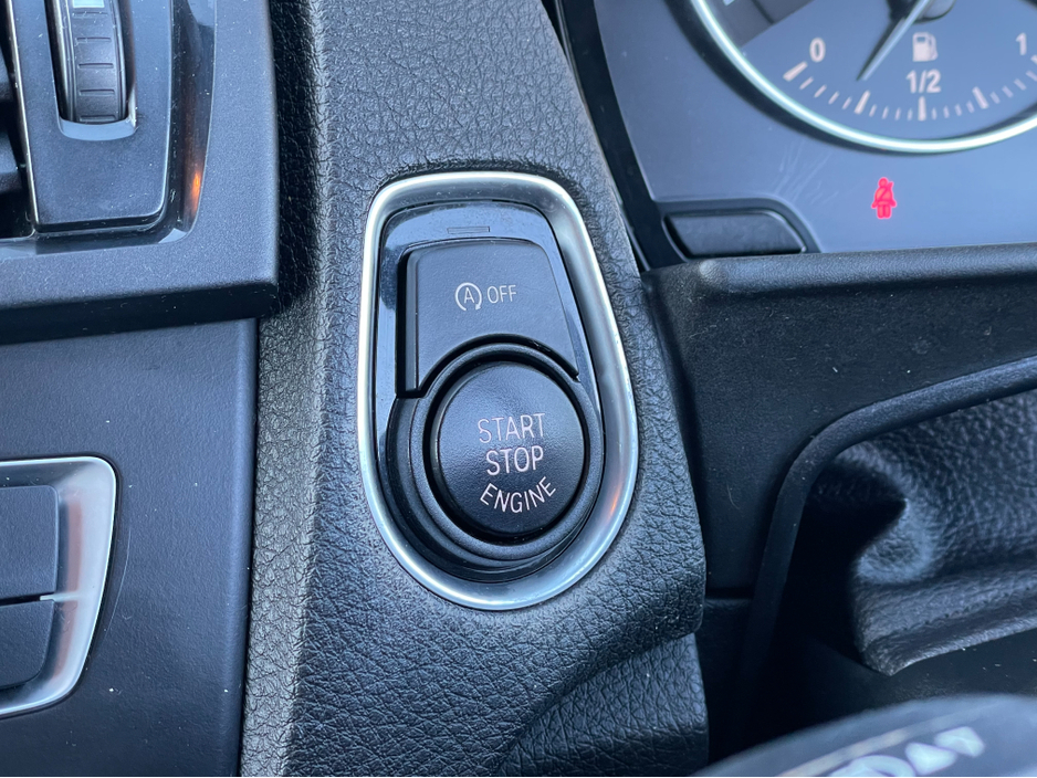 2015 BMW 1 Series - image 21