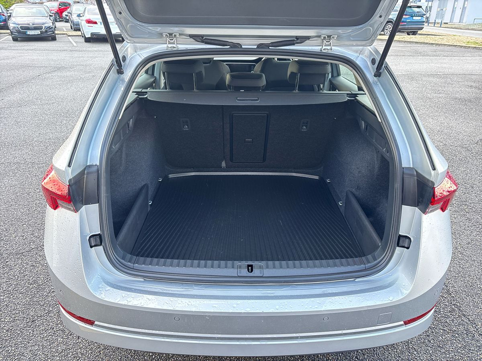 2024 Skoda Octavia - image 9