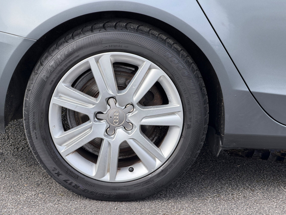 2012 Audi A4 - image 7