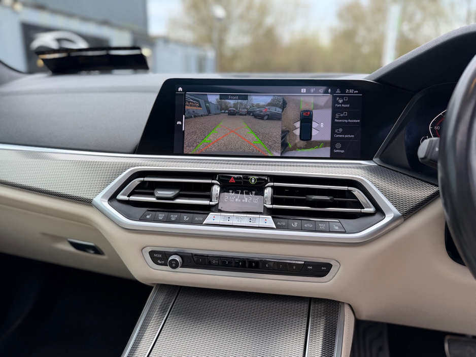 2019 BMW X5 - image 15