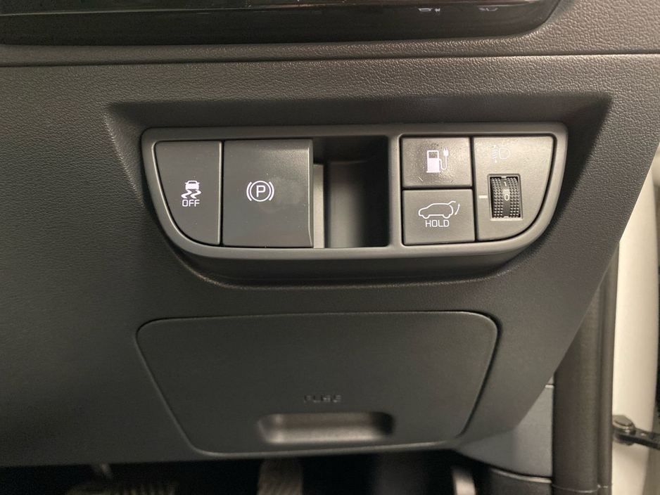 2022 Kia EV6 - image 22