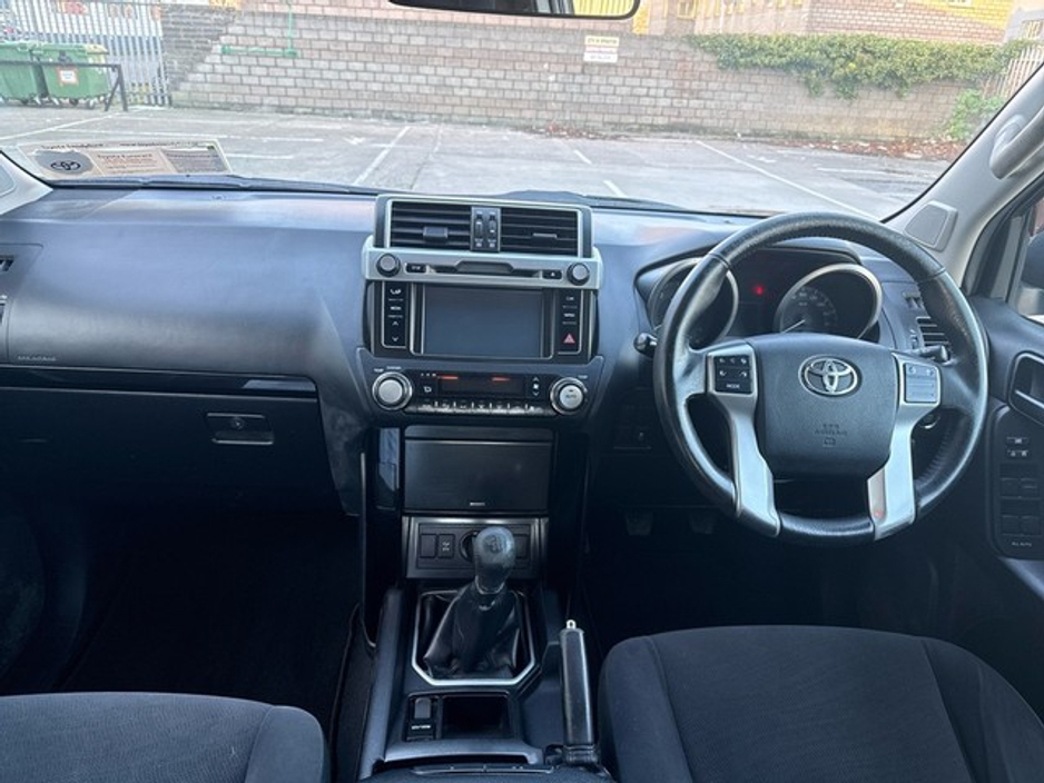 2017 Toyota Landcruiser LWB GX COMMERCIAL // AIR CON // BLUETOOTH // REAR CAMERA // PRICE IS PLUS VAT €25,972