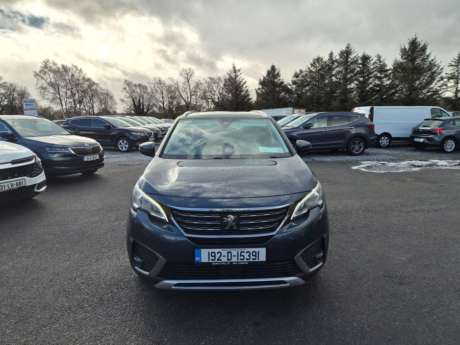 2019 Peugeot 5008 - image 11
