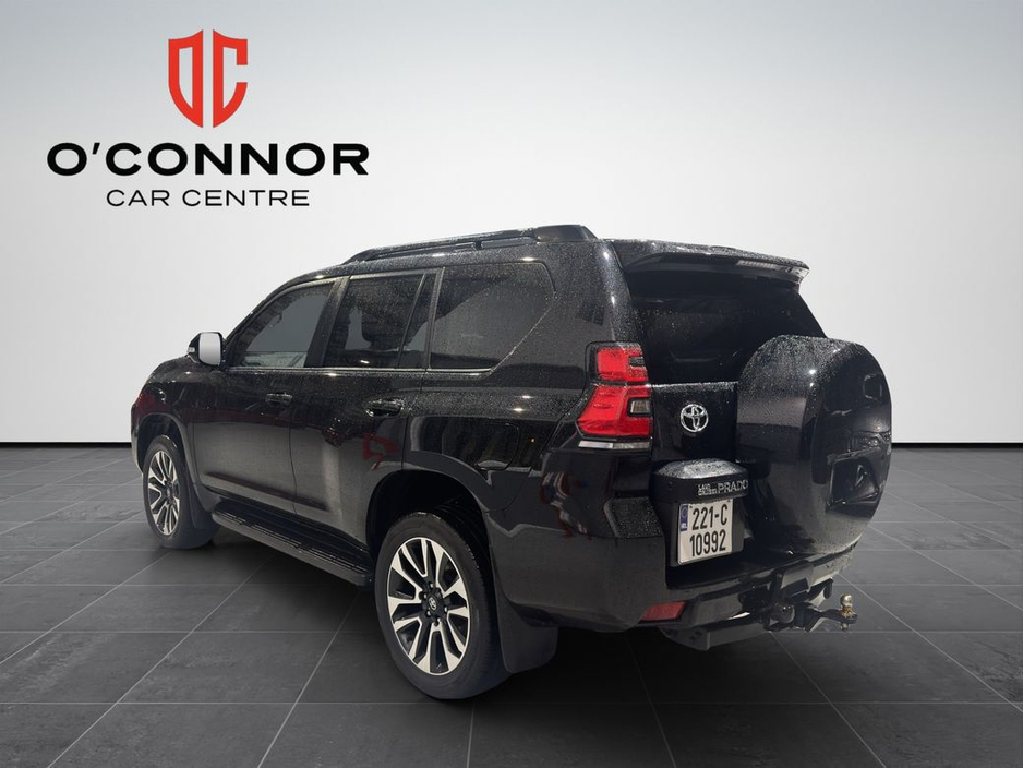 2022 Toyota Landcruiser - image 2