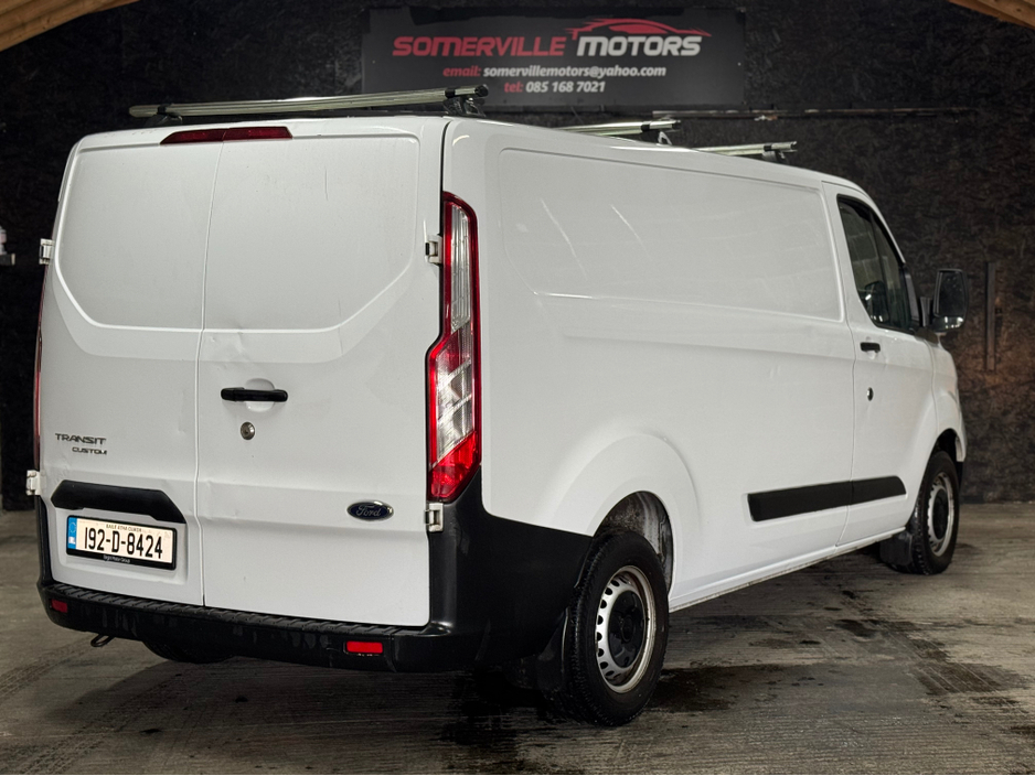 2019 Ford Transit Custom - image 4