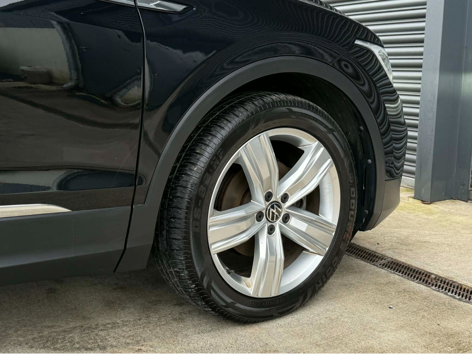 2023 Volkswagen Tiguan ELEGANCE 2.0 TDI MANUAL 6SPEED FWD 150BHP €39,450