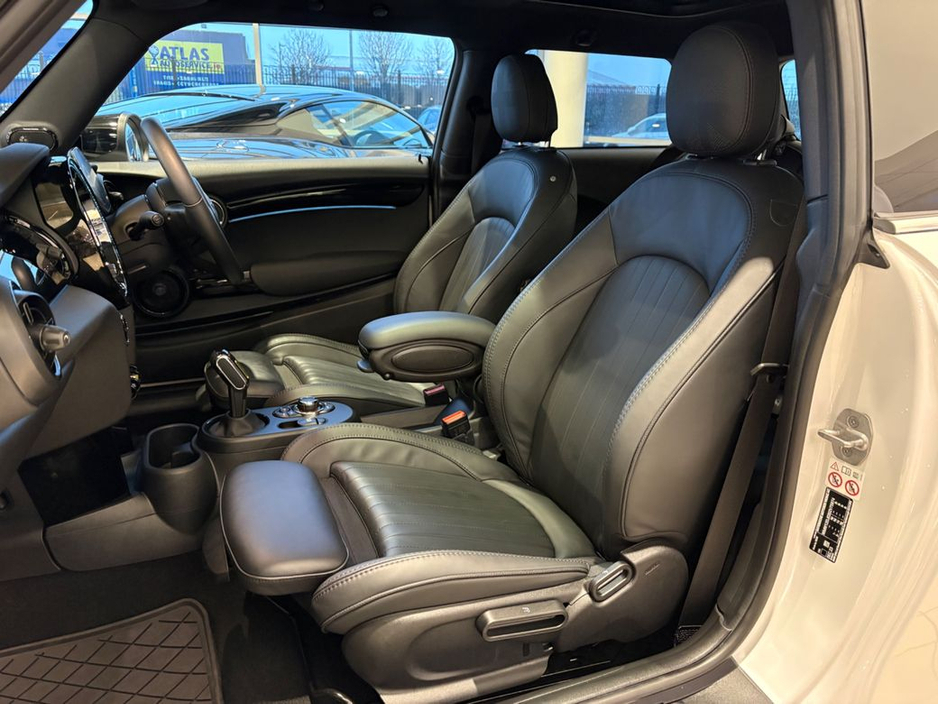 2024 MINI Hatch LEVEL 3 COOPER S=PAN ROOF//LOW MILES//AS NEW=FULL MINI SERVICE HISTORY=TAILORED FINANCE PACKAGES AVAILABLE=TRADE IN’S WELCOME €25,995