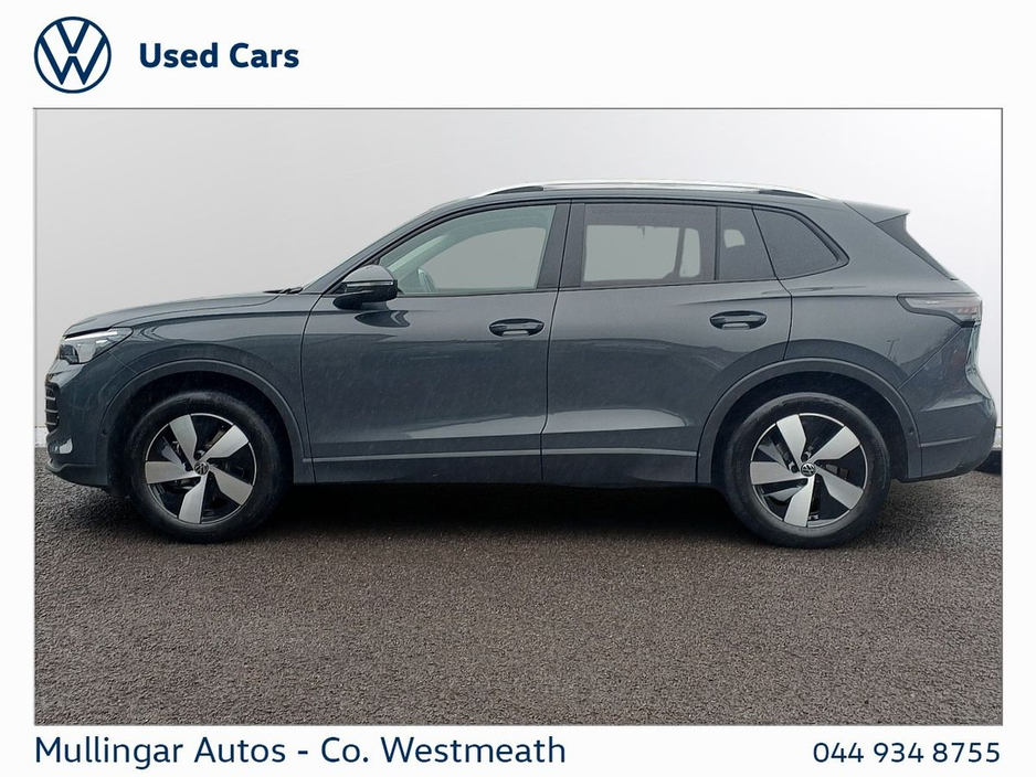 2025 Volkswagen Tiguan - image 6