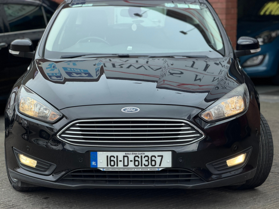 2016 Ford Focus - image 16