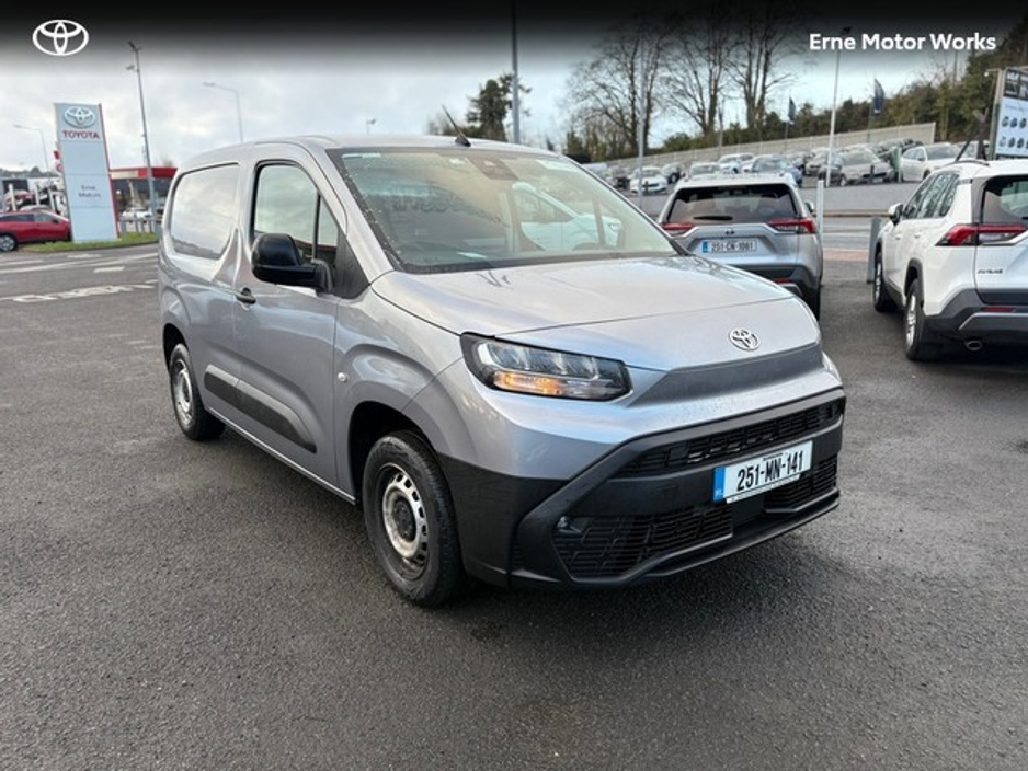 2025 Toyota Proace CITY 1.5 GX SWB 650KG €24,995