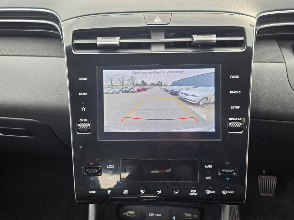 2022 Hyundai Tucson - image 18