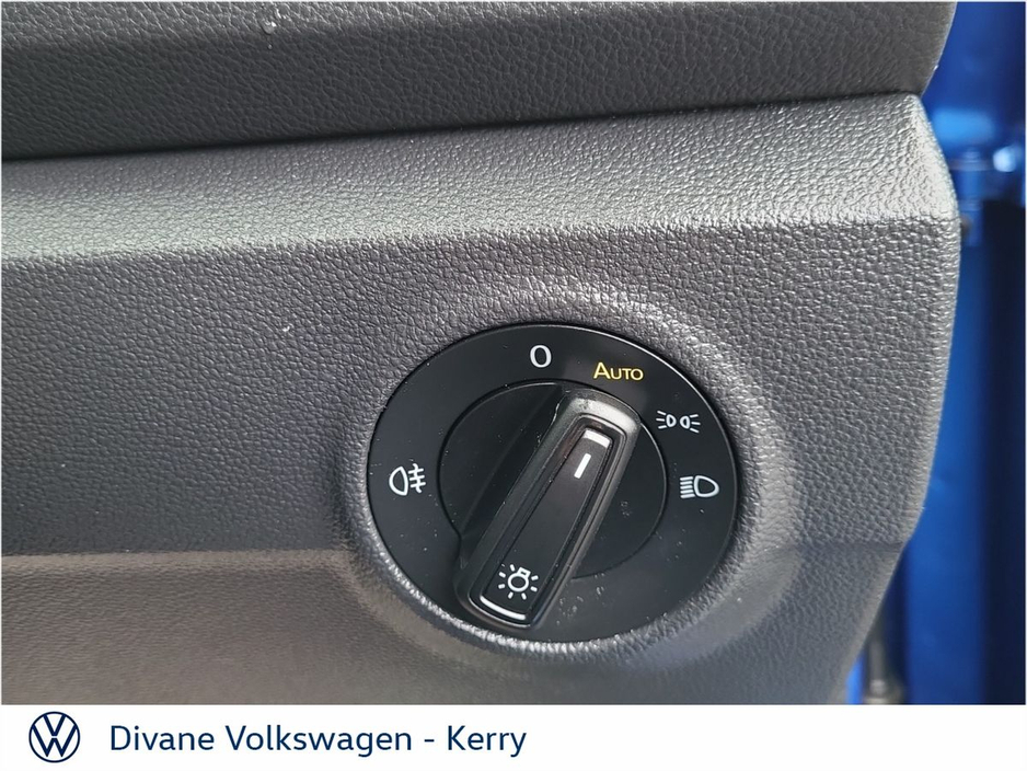 2022 Volkswagen T-Roc LIFE 2.0 TDI 116 BHP €26,950