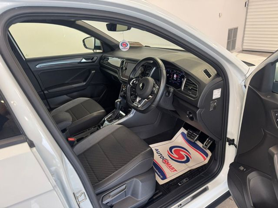 2021 Volkswagen T-Roc 2.0 TDI 150bhp R-Line DSG €26,995