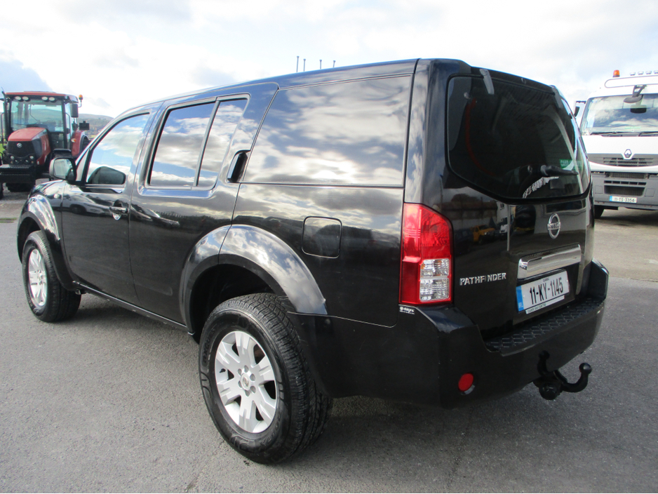 2011 Nissan Pathfinder 2.5 DCI XE 2 SEAT COMM €8,995