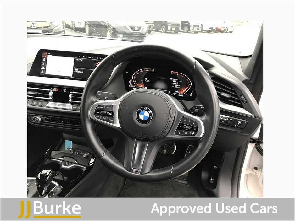 2023 BMW 1 Series - image 11