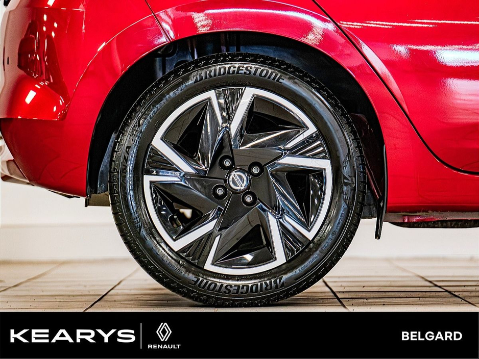 2021 Nissan Micra - image 21