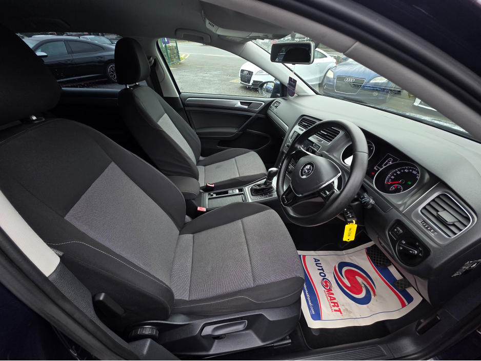 2015 Volkswagen Golf - image 6