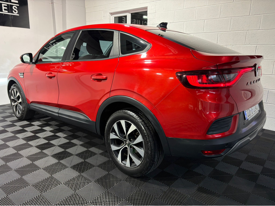 2022 Renault Arkana - image 8