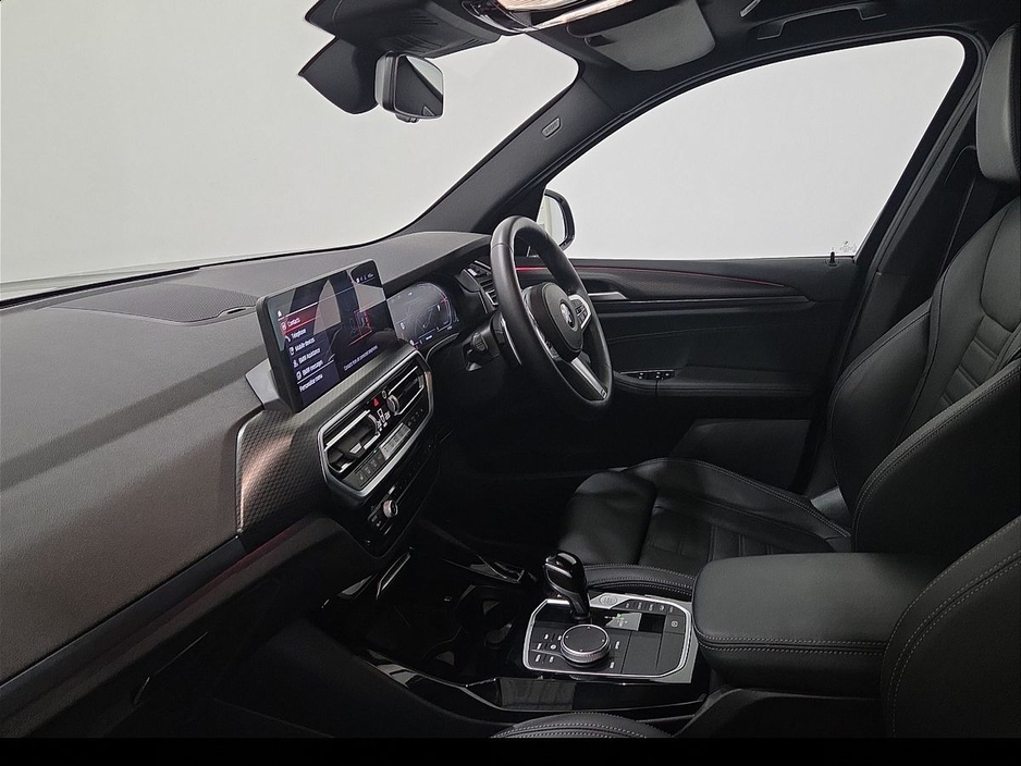 2023 BMW X3 - image 7