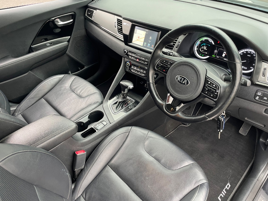 2018 Kia Niro - image 16